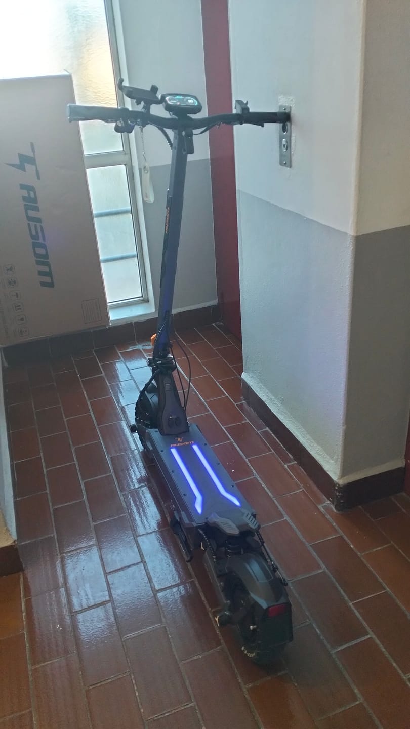 Customer photo review of Ausom L2 Max Dual Motor E-scooter
