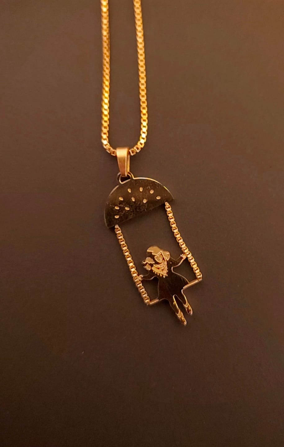 Customer photo review of Amina in the Air Necklace - Gold