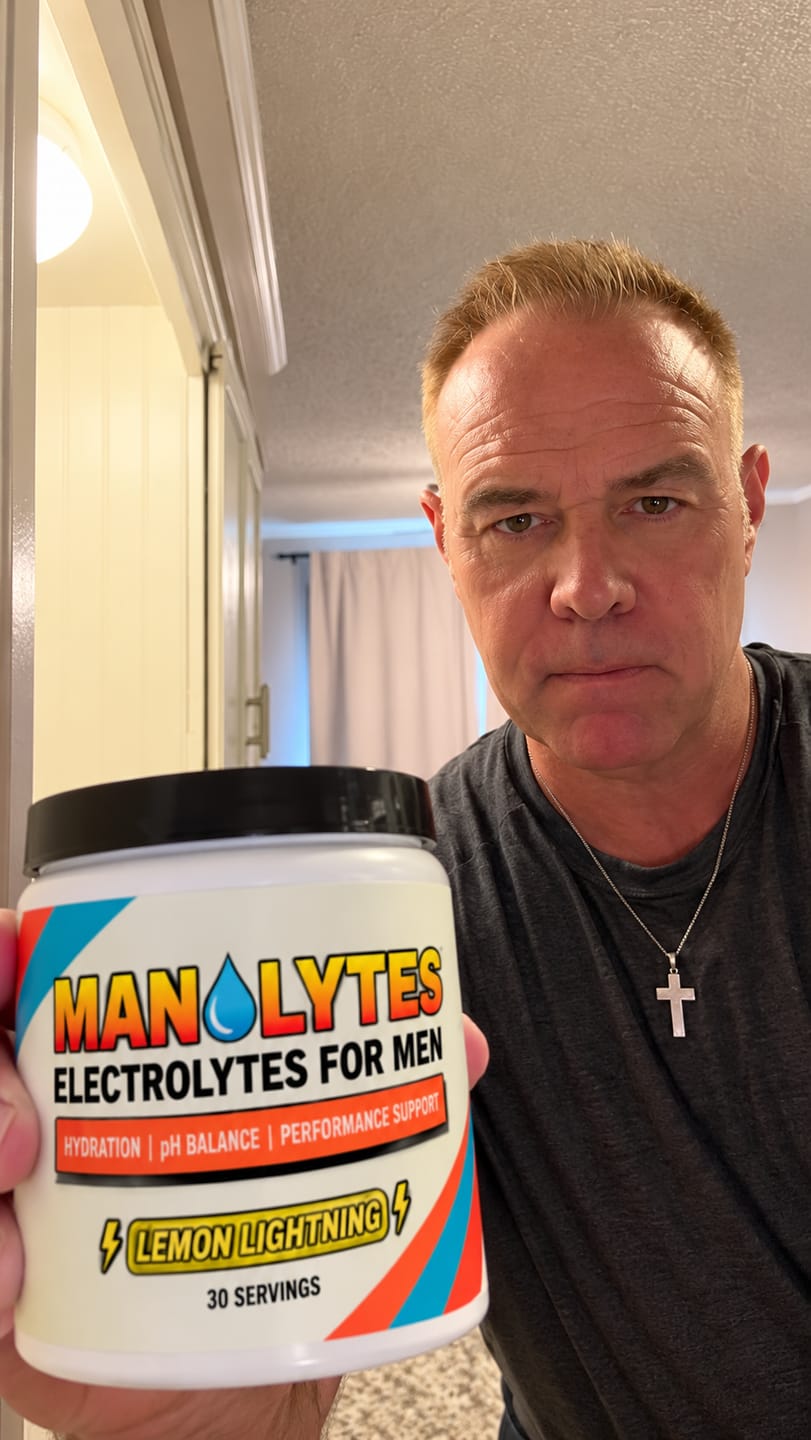 Customer photo review of Manolytes Daily Electrolytes