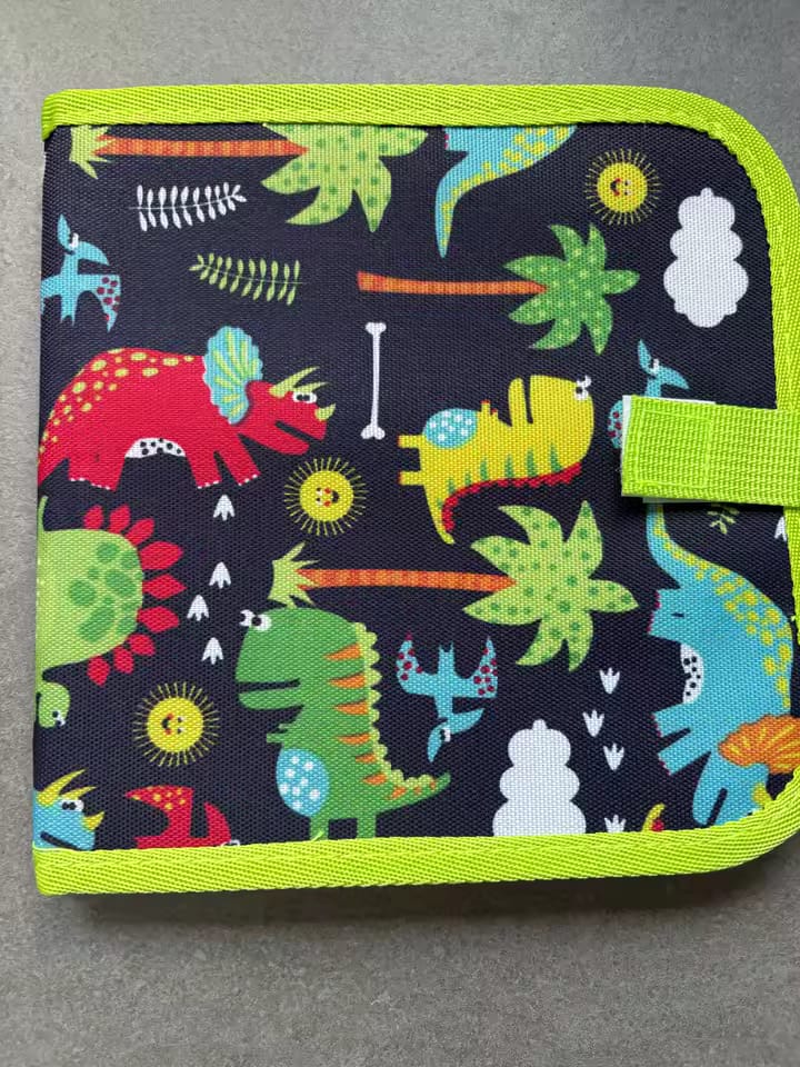 Customer photo review of Montessori Infinity Book™– Un Libro, Infiniti Disegni