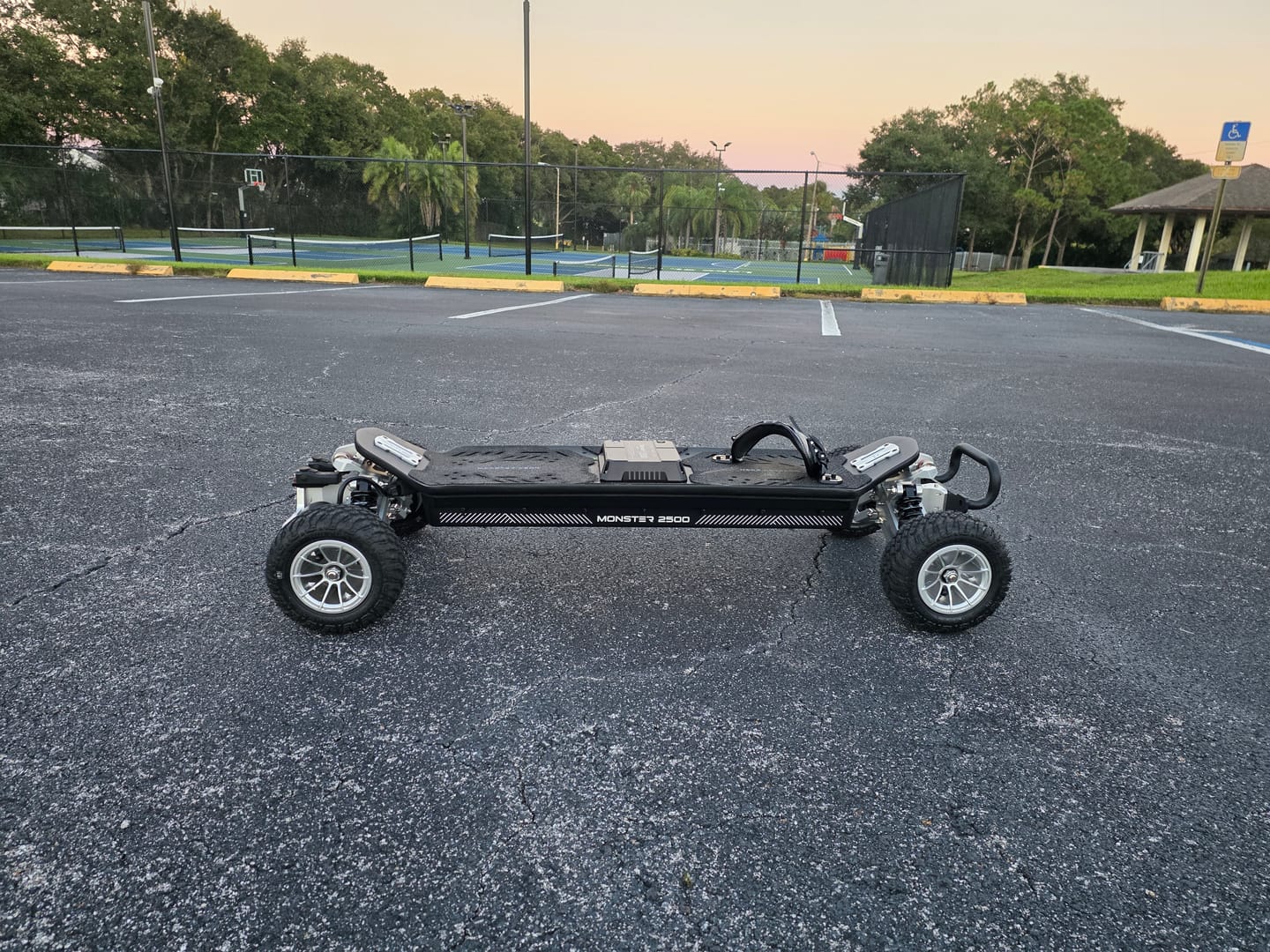 Customer photo review of Meepo Monster 2500 (pre-order)