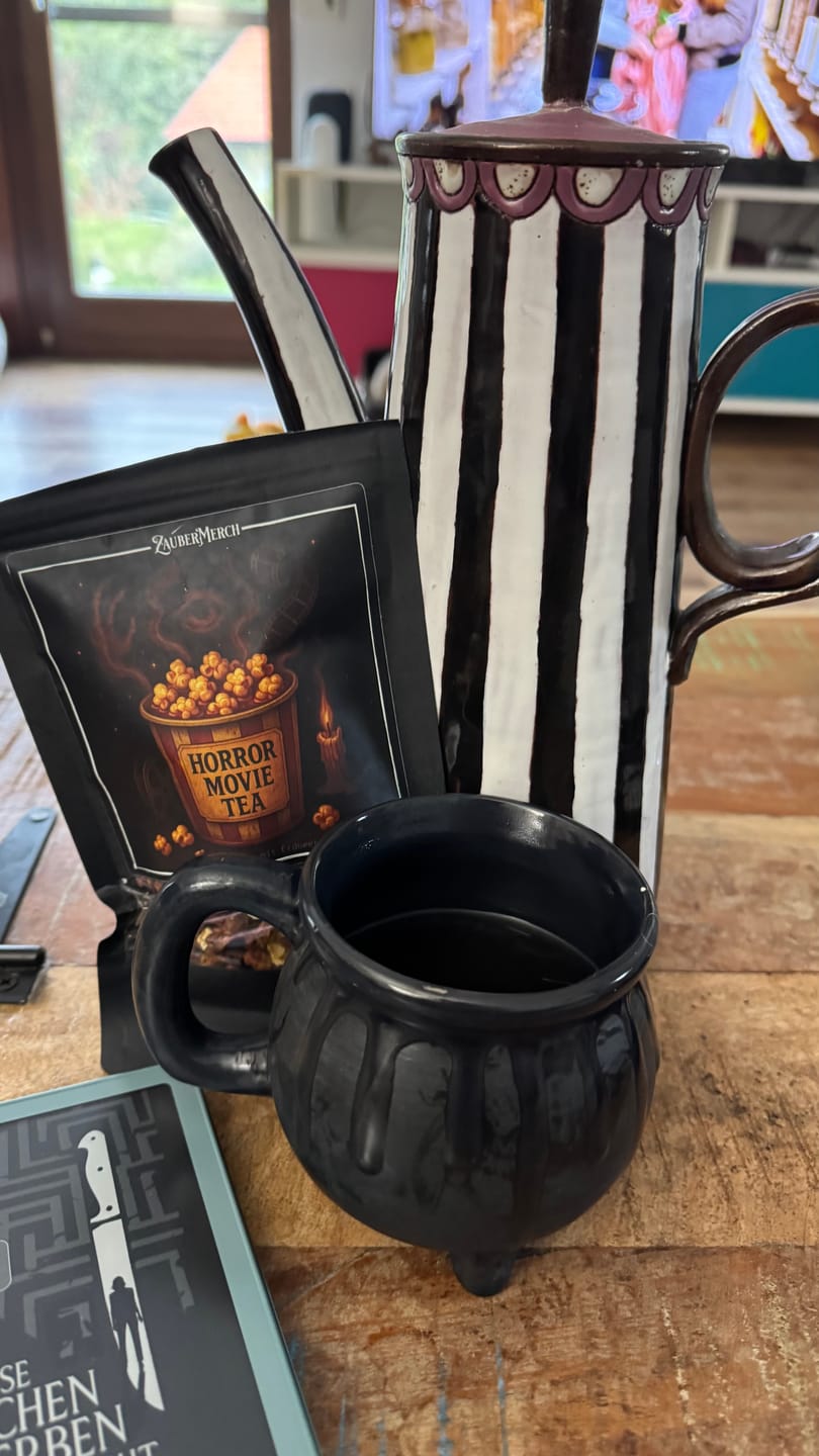 Customer photo review of Horror Movie Tea – Früchtetee mit Erdbeer-Popcorn-Geschmack | Halloween Tee