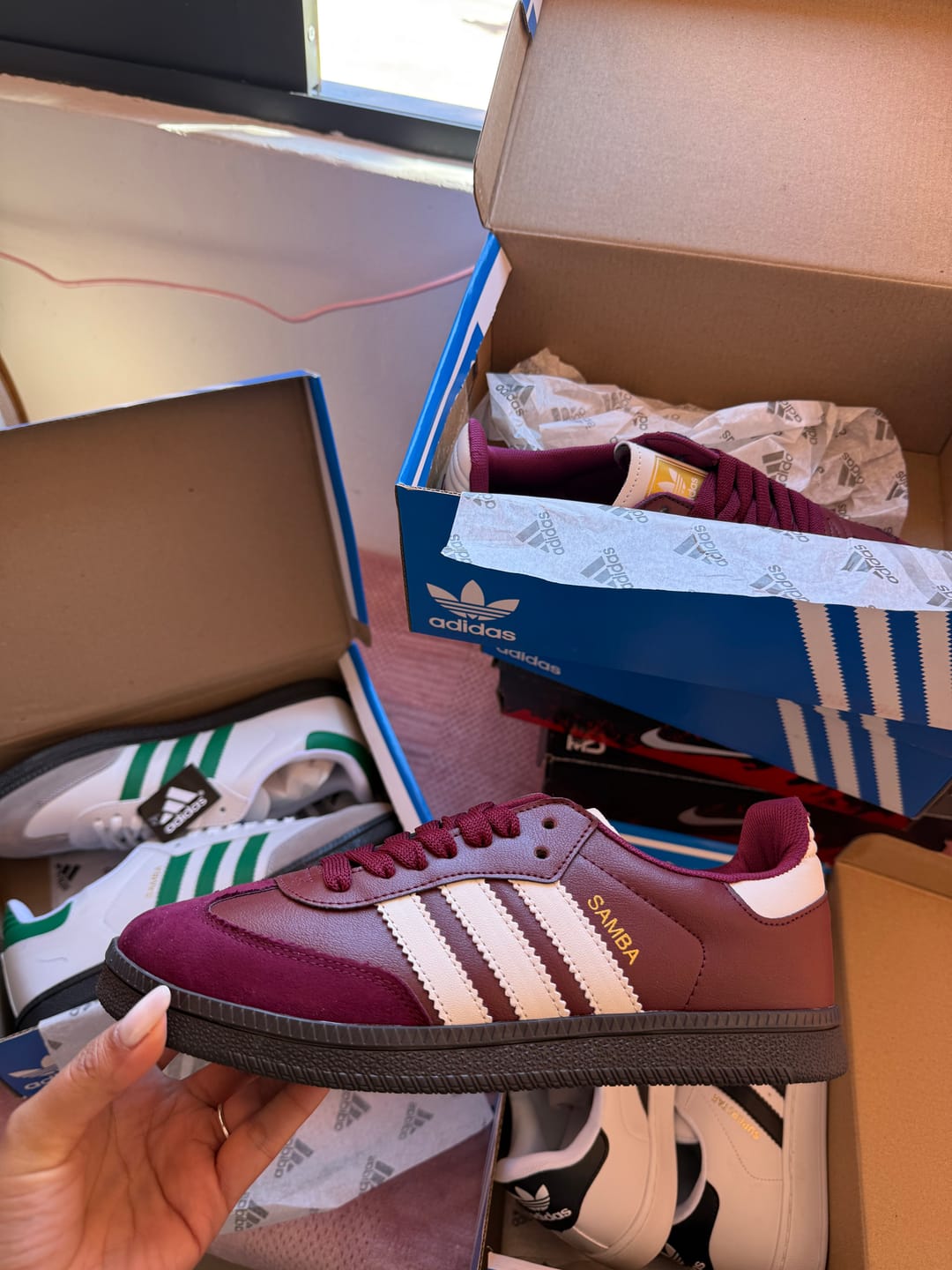 Customer photo review of Tenis Smb OG Vino Blanco
