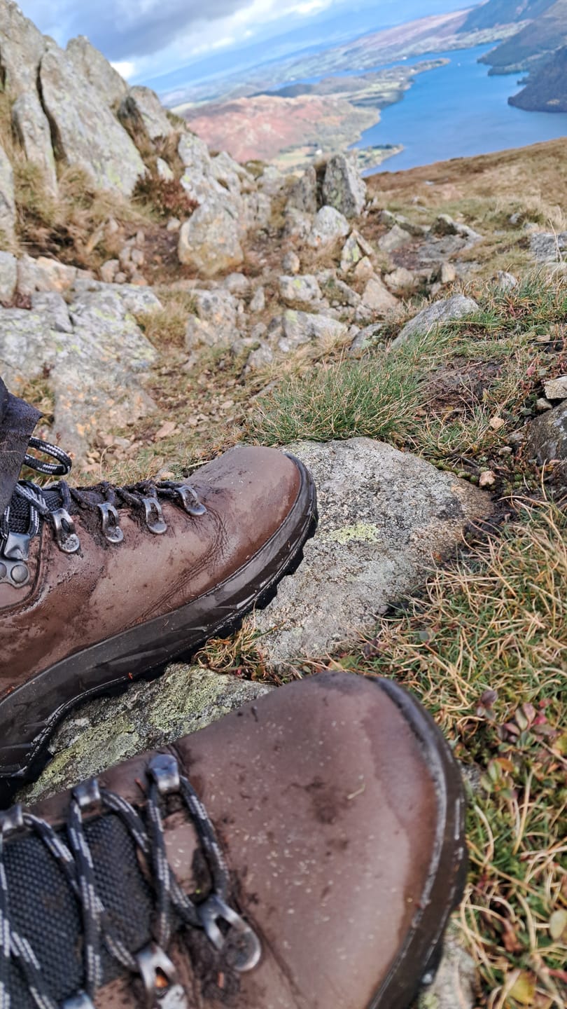 Customer photo review of Arti Hiker Boots