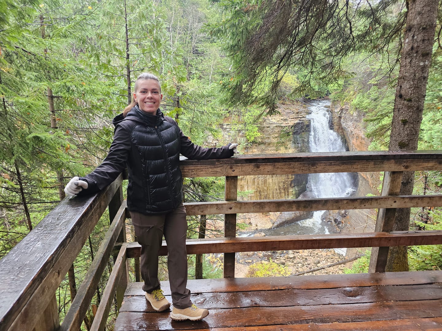 Customer photo review of Smartwool Liner Gloves