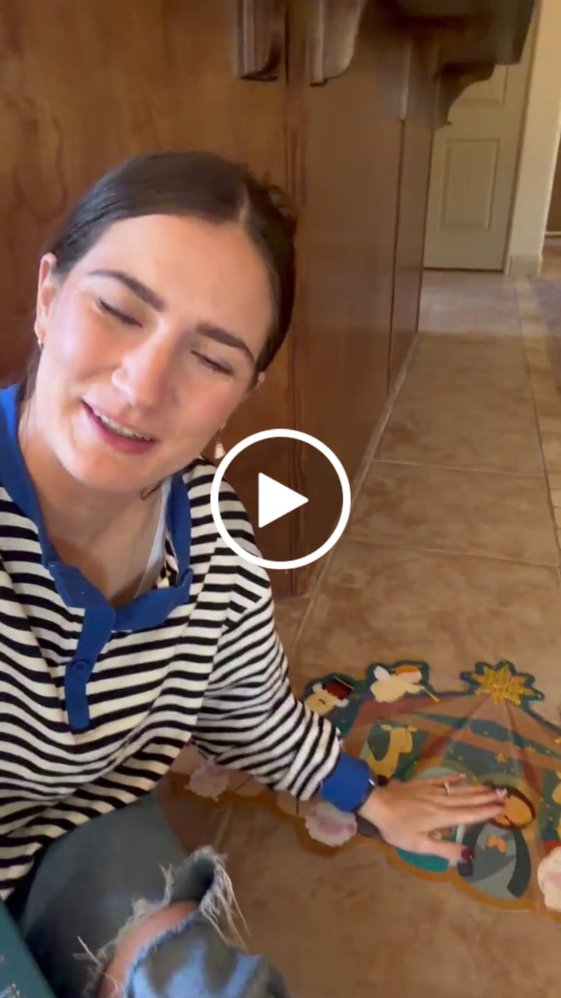 Customer video review of Christmas Nativity Shaped Floor Puzzle with Sparkle Accents
