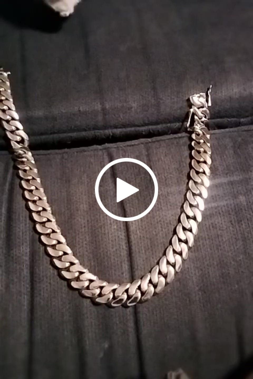 Customer video review of 10-22mm 18k Gold Miami Cuban Link Chain