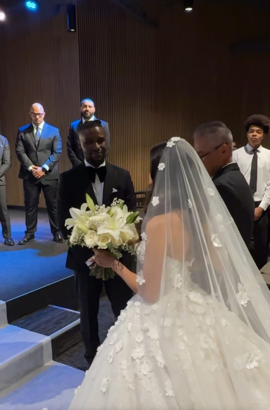 Customer photo review of Old Style Black Velvet Big Bow Tie Wedding Set