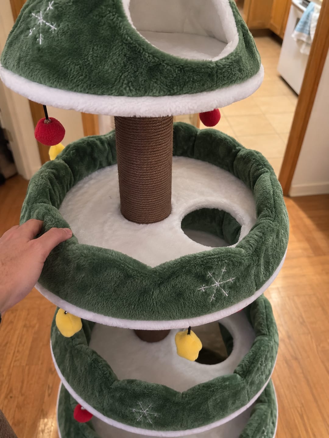 Customer photo review of MichiTree© Christmas Tree for Cats