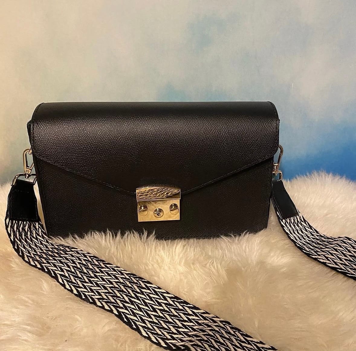 Customer photo review of DIY-Box: The Ultimate Crossbody
