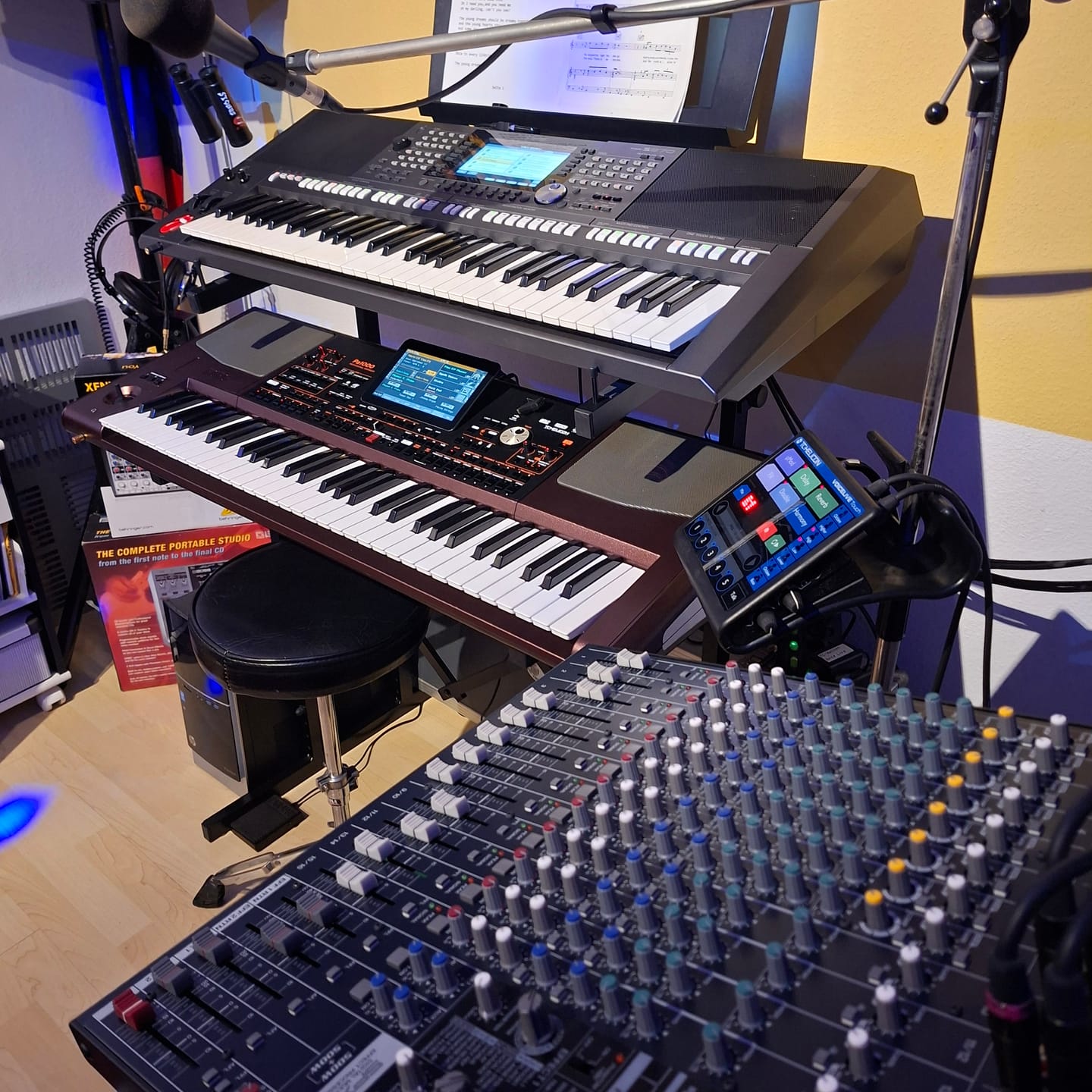 Customer photo review of Bad Moon Rising (Keyboard-Style)