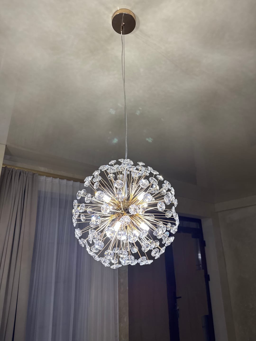 Customer photo review of Осветително тяло висящо Crystal Dandelion Gold