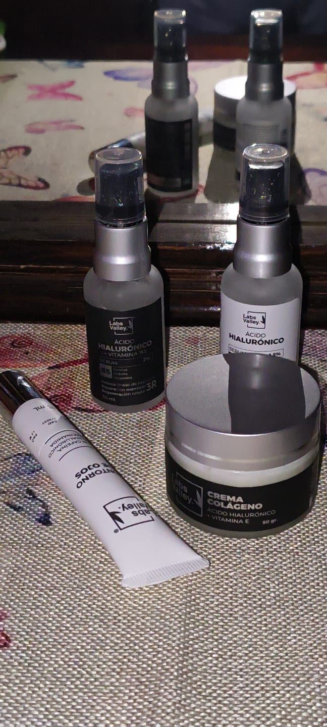 Customer photo review of Contorno de Ojos + Kit Pieles Maduras