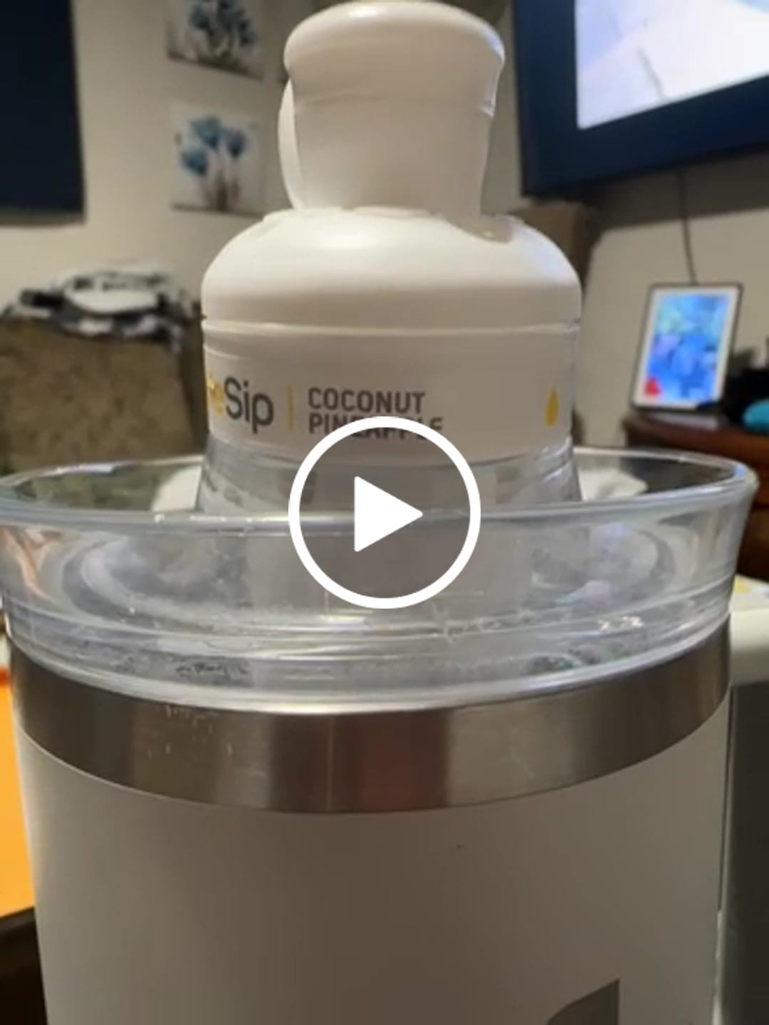 Customer video review of LifeSip Coconut Pineapple