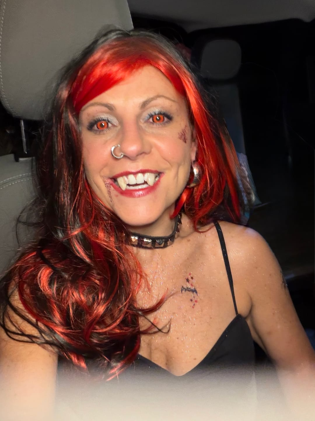 Customer photo review of Halloween Redout Prescription Colored Contact Lenses