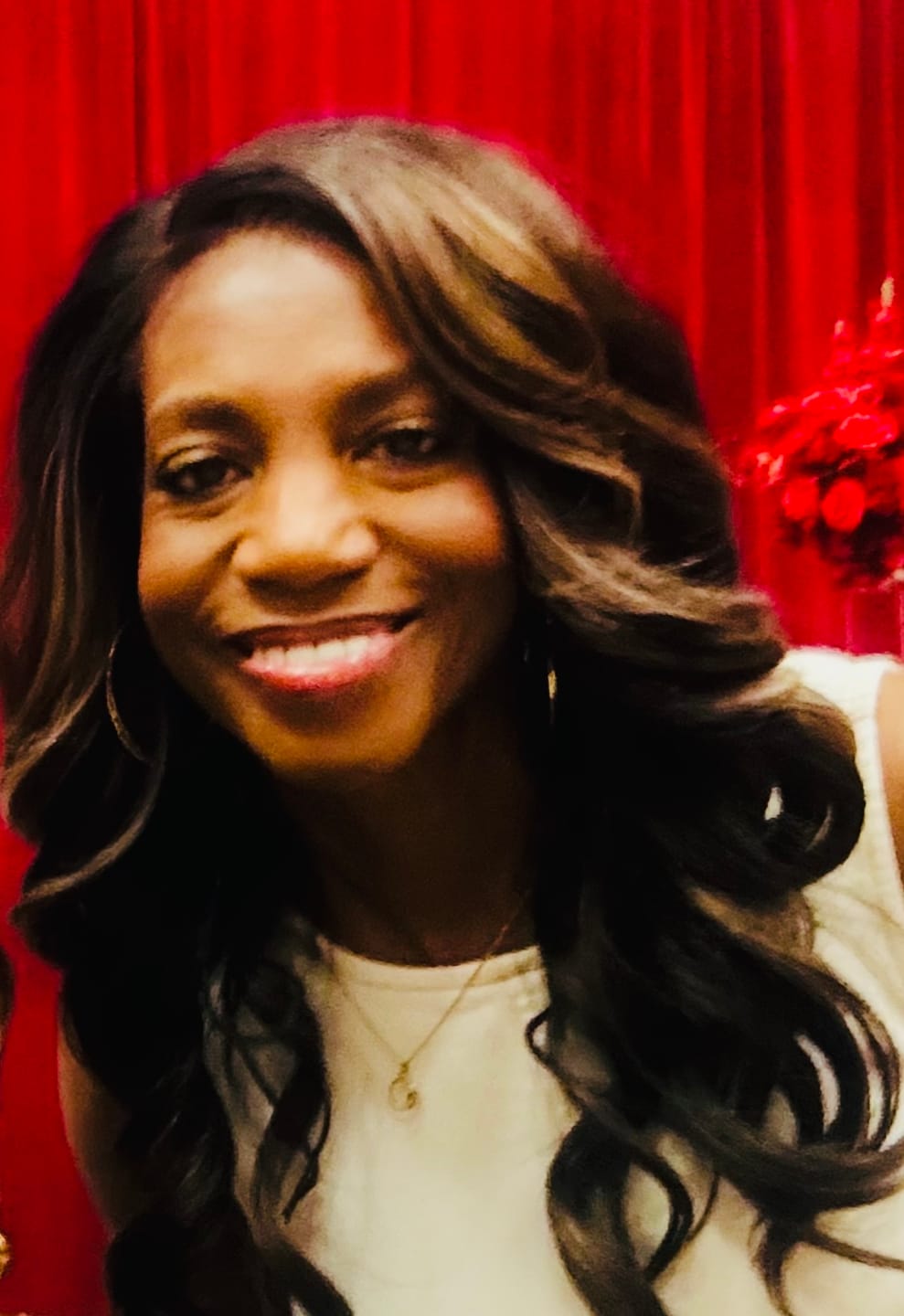 Customer photo review of Mayde Beauty Refined Wig – Seraphina | HD Lace Front Wig with Soft Waves