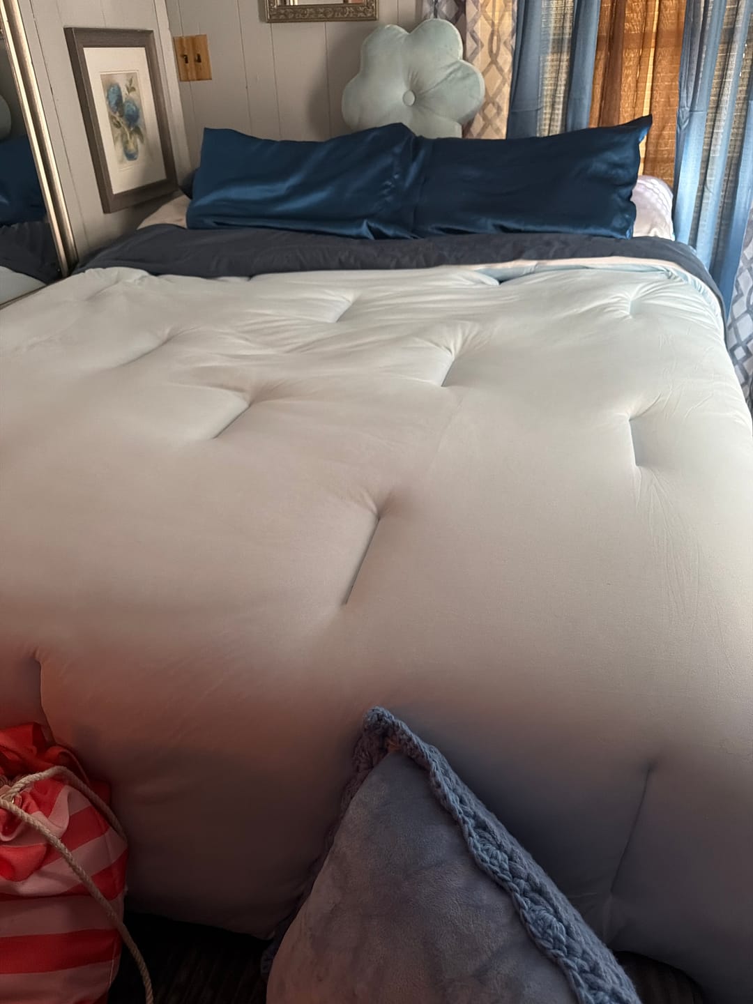 Customer photo review of MarshMellow Comforter
