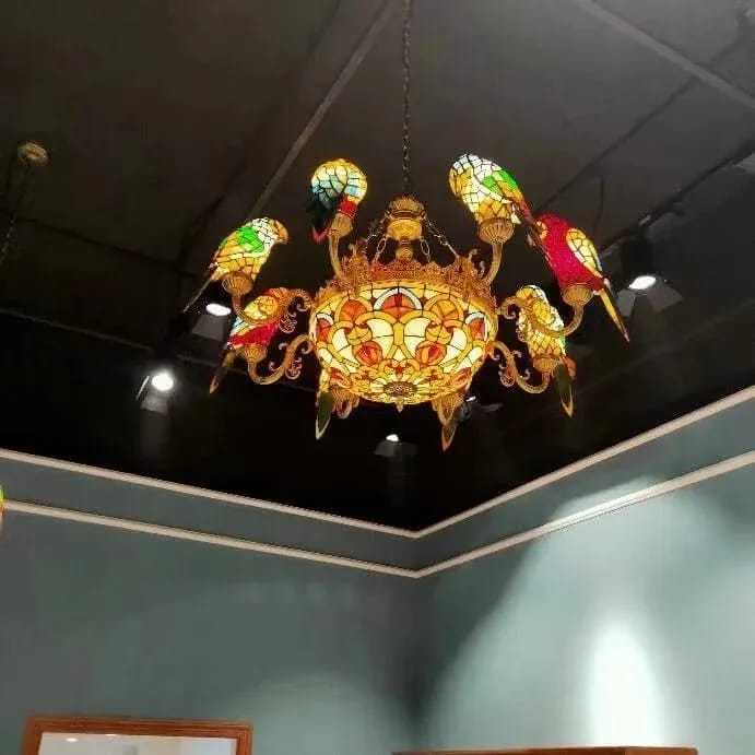Customer photo review of Gold Chandelier, Stained Glass Style Parrots, 6 to 12 Birds, 77 cm