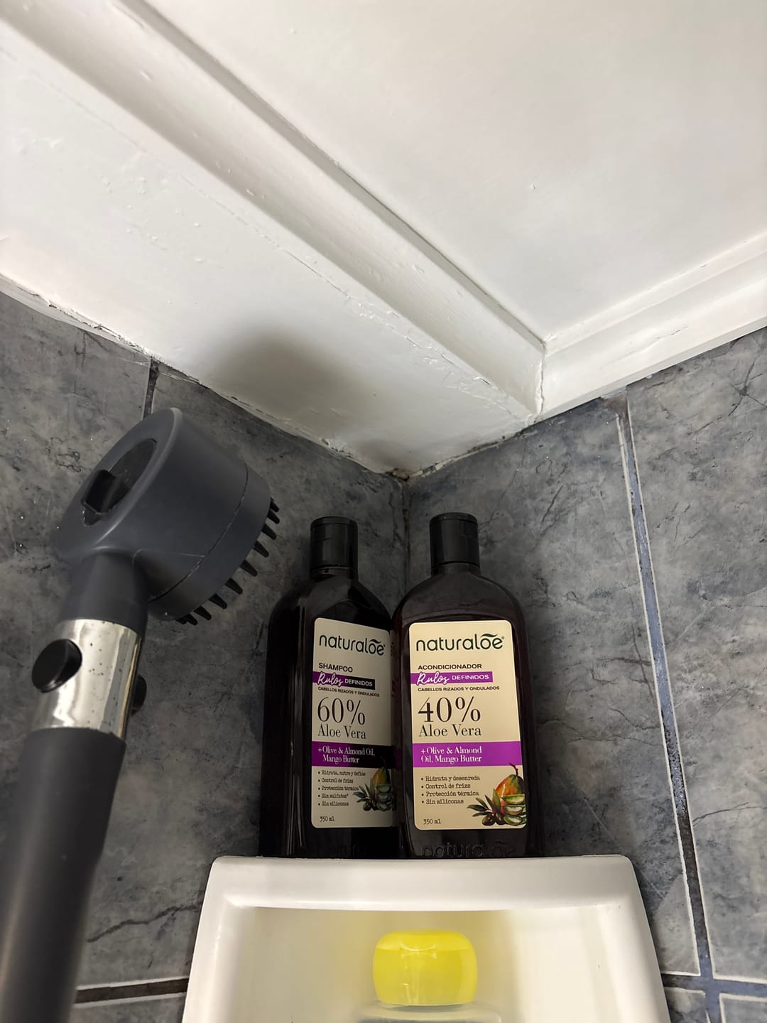 Customer photo review of Acondicionador Rulos Definidos 350Ml