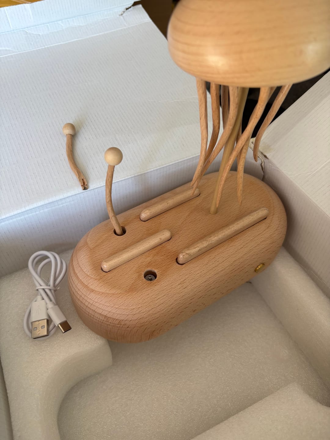 Customer photo review of MarinerPoet Handcrafted Wooden Jellyfish Automaton(Big)
