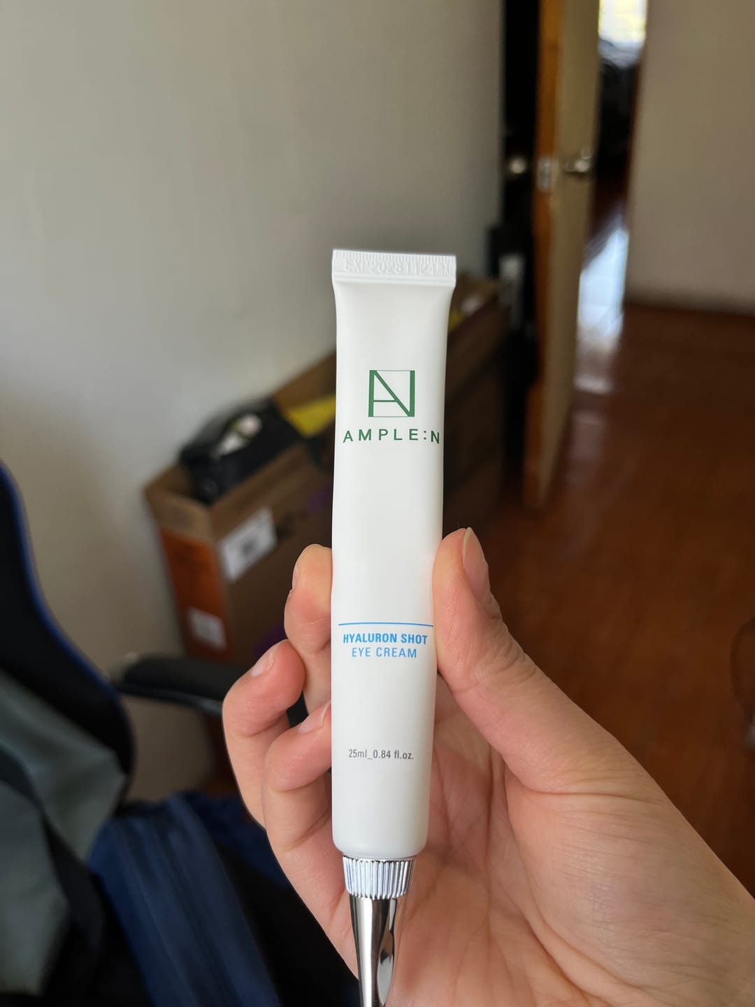 Customer photo review of Crema Contorno Ojos Antiedad AMPLEN Ácido Hialurónico 25 ml