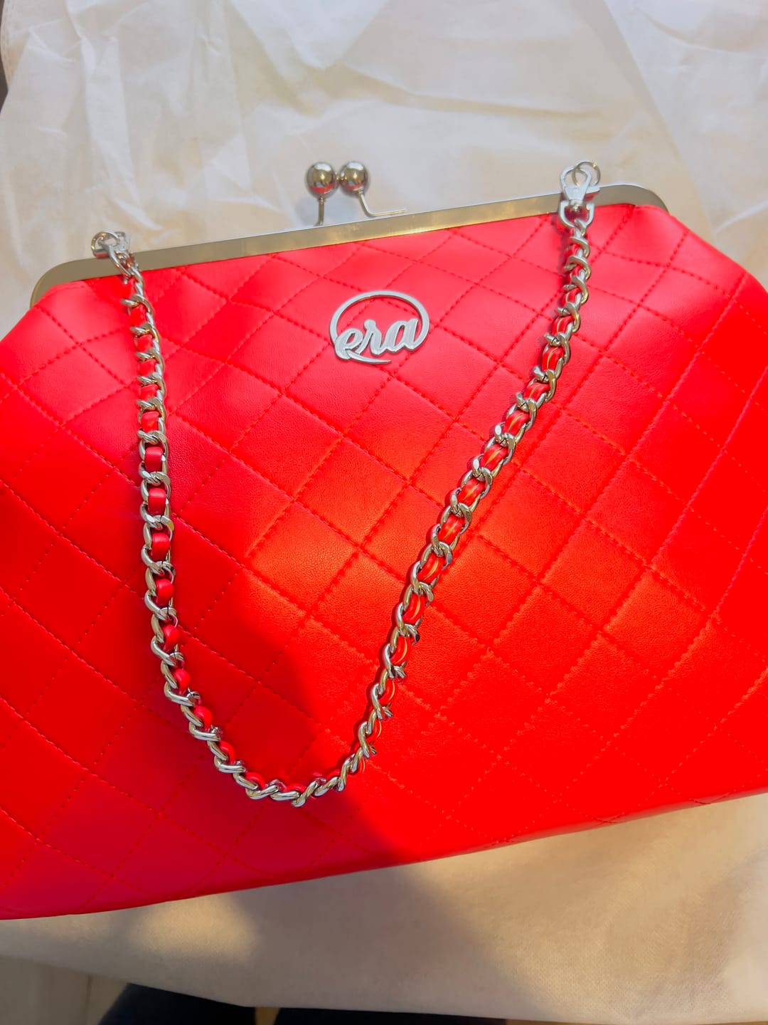 Customer photo review of ERA Oversized Kisslock Chain Bag – Red