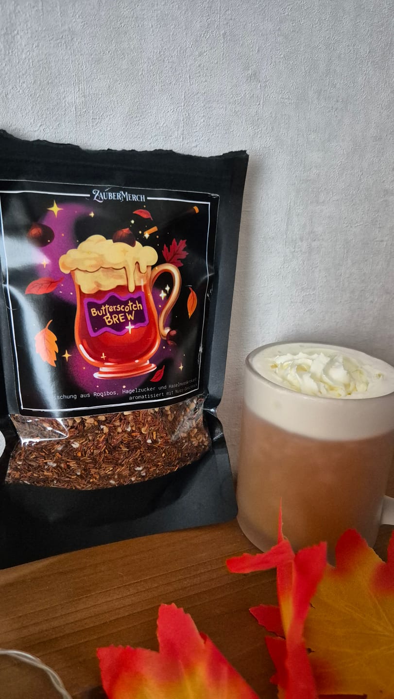 Customer photo review of Butterscotch Brew – Marone Edition | Limitierter Cozy Tee