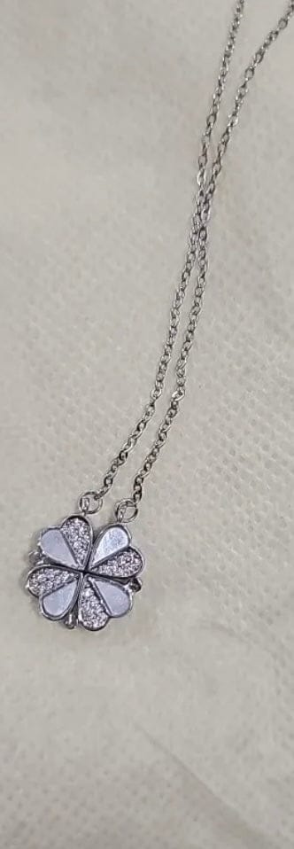 Customer photo review of Clover 4-Heart Necklace with Rose Gift Box Set for Her
