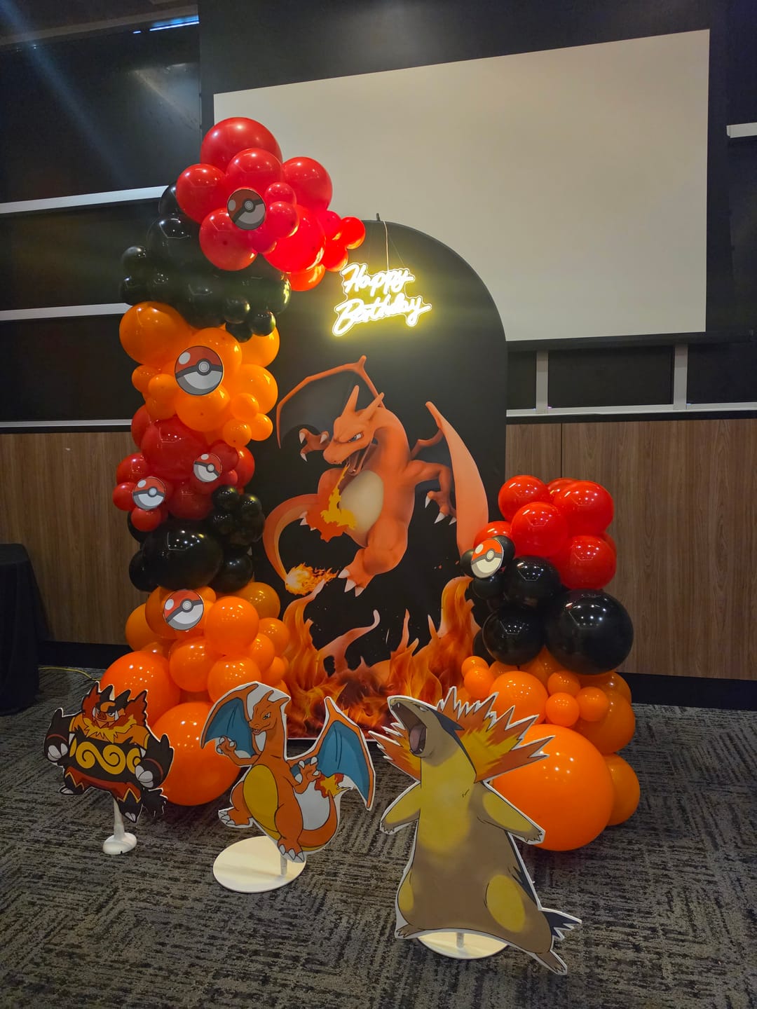 Customer photo review of Custom birthday party decoration round circle backdrop cover plinth cylinder pedestal cloth cover
