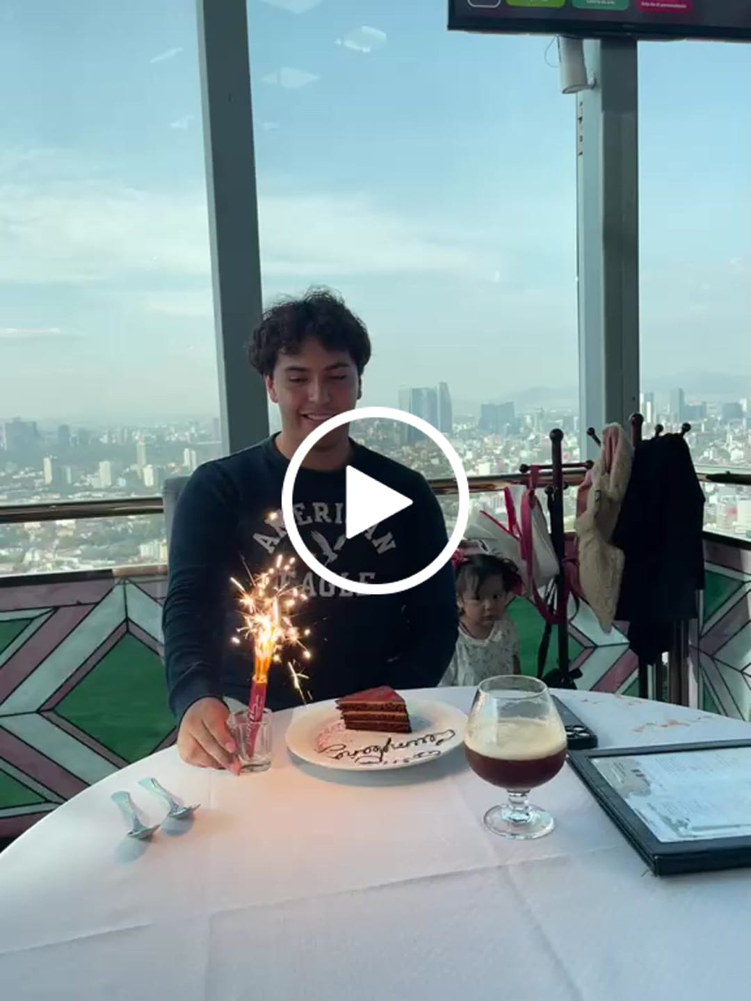 Customer video review of Grupos Menú Bellini