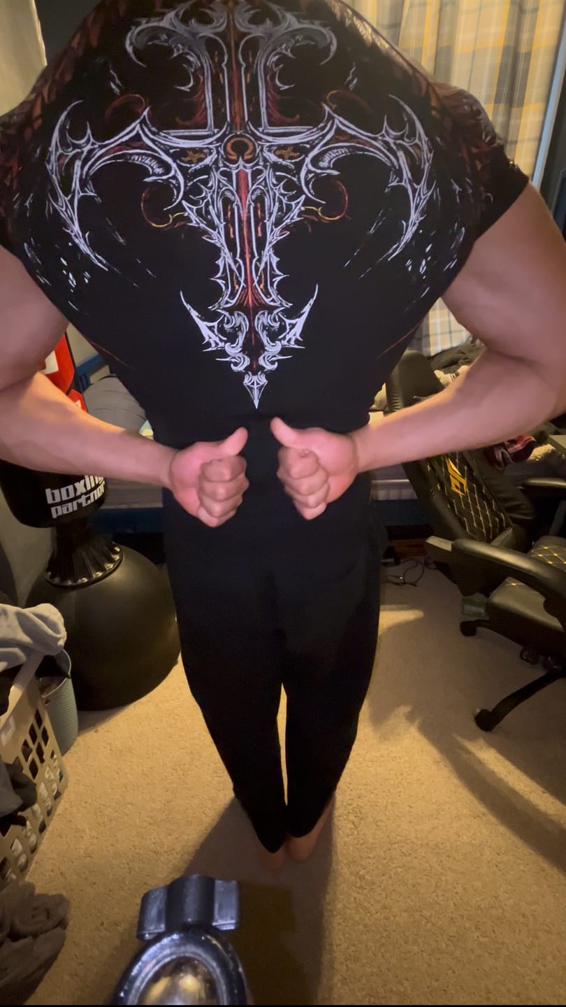 Customer photo review of Void Tech™ Fallen Knight Short Sleeve Compression [MAGMA]