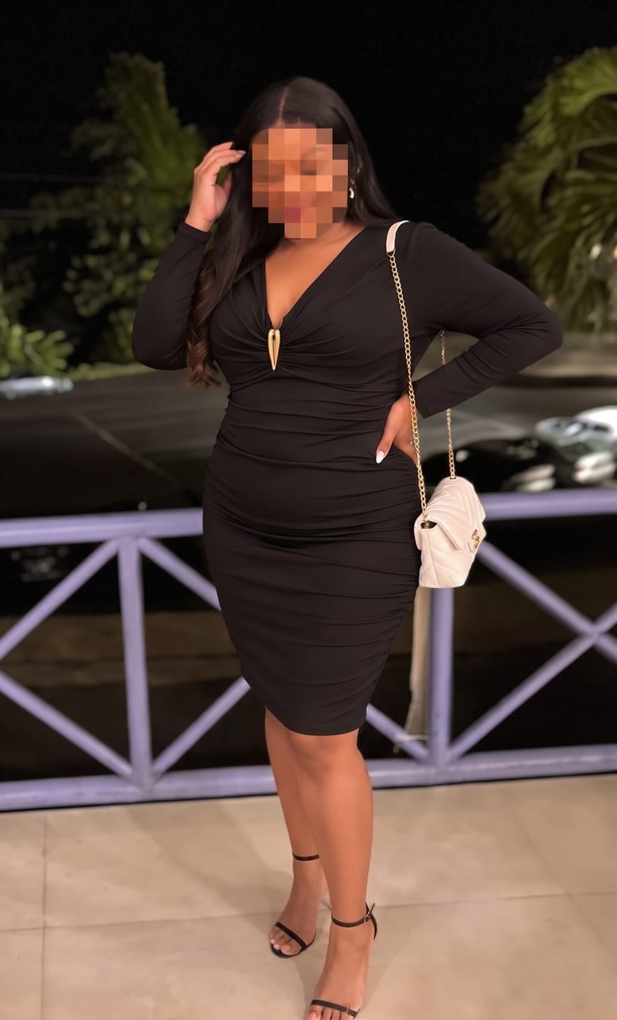 Customer photo review of V-Neck Long-Sleeve Bodycon Dress with Metallic Buckle
