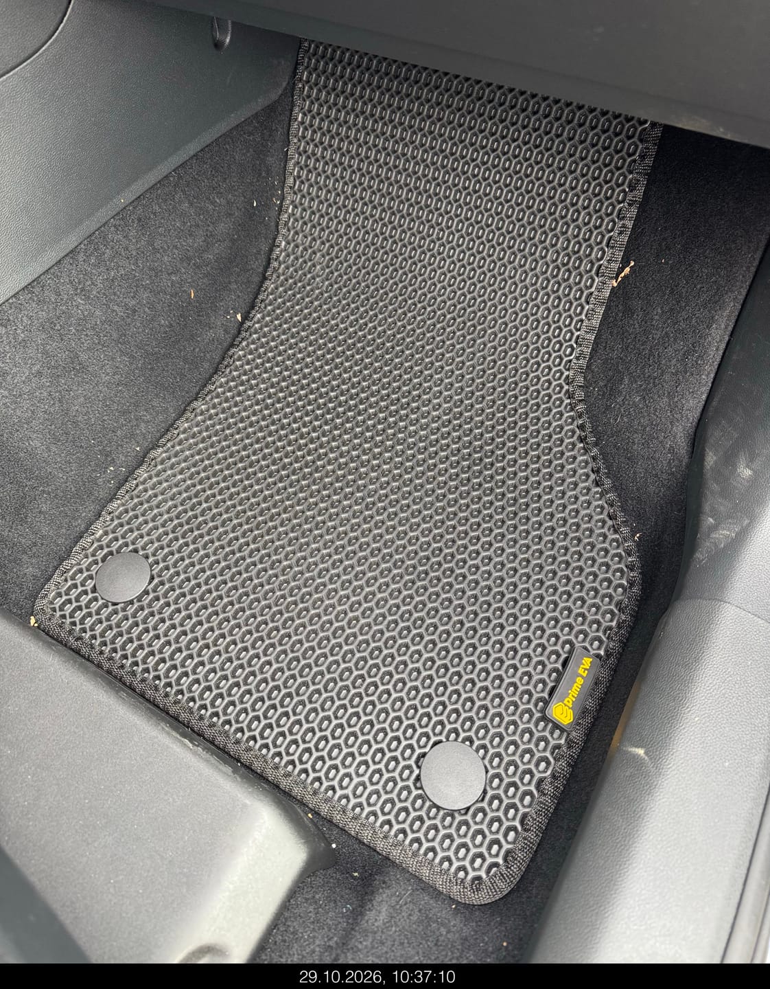 Customer photo review of Auto Fußmatten nach Maß - Vorne
