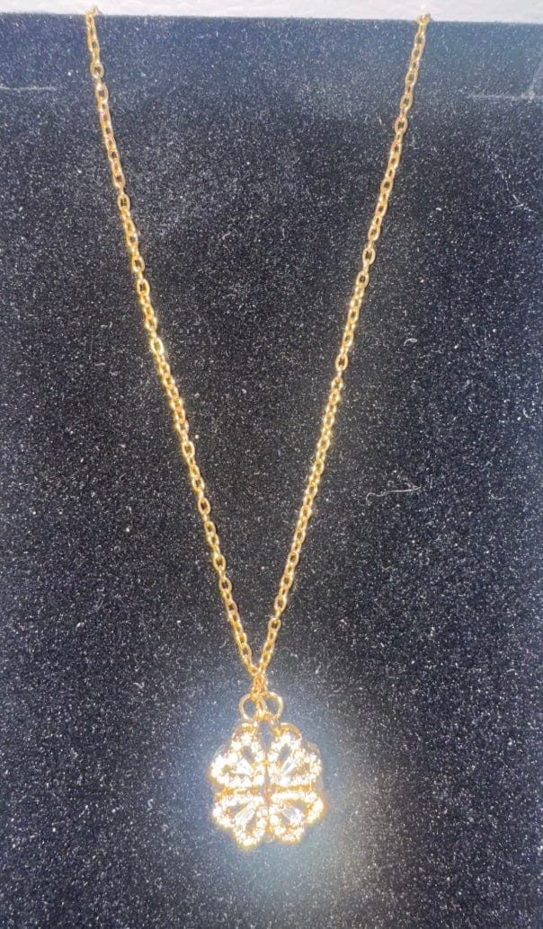 Customer photo review of Clover 4-Heart Necklace with Rose Gift Box Set for Her