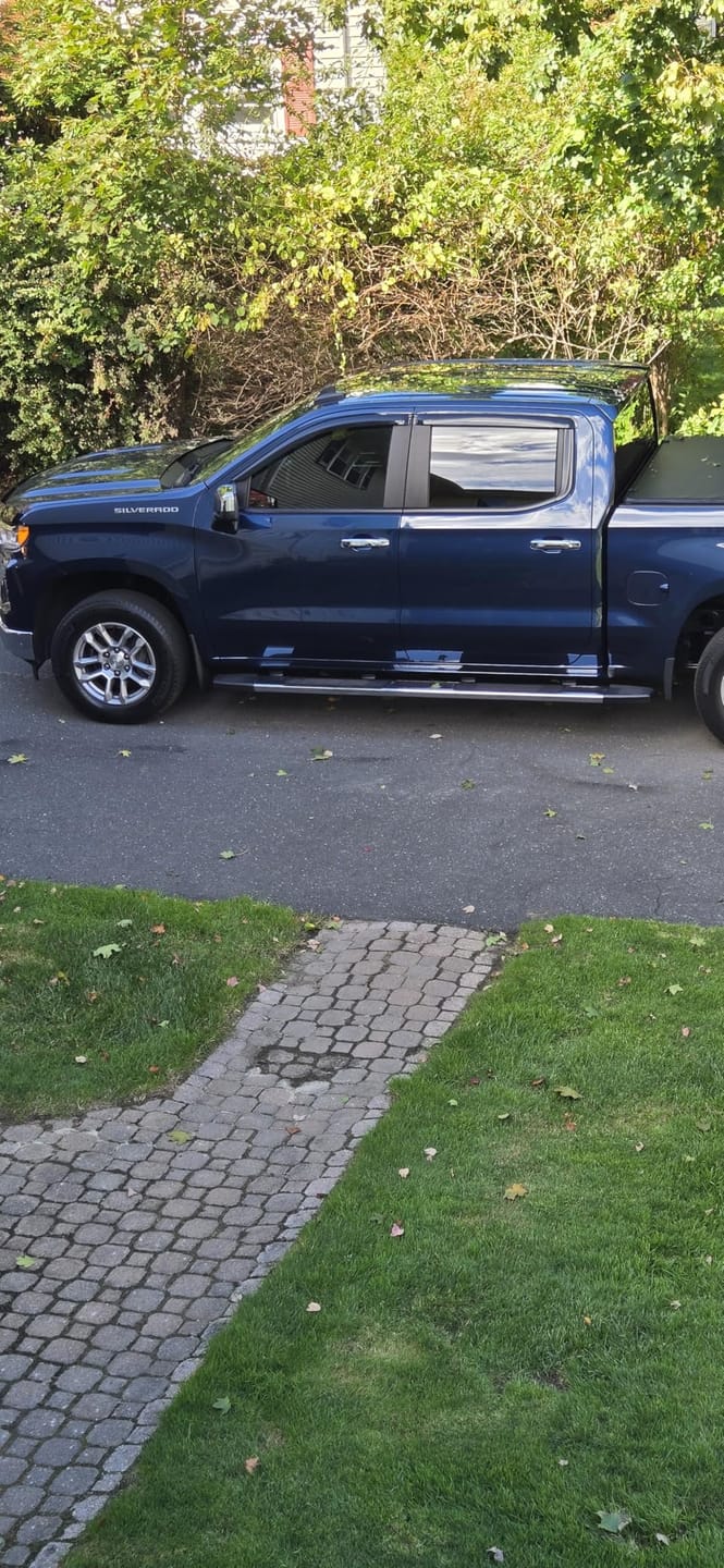 Customer photo review of 2019-2025 Chevy Silverado GMC Sierra 1500 2500HD 3500HD Door Handle Covers with Smart Keyholes