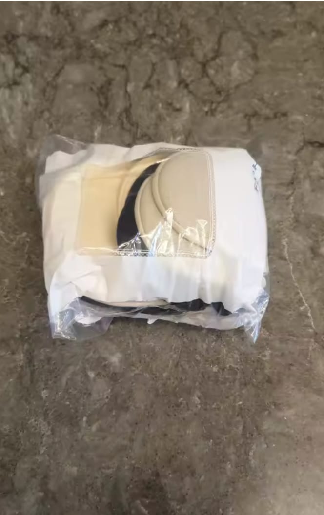 Customer photo review of Invisible No-Show Socks