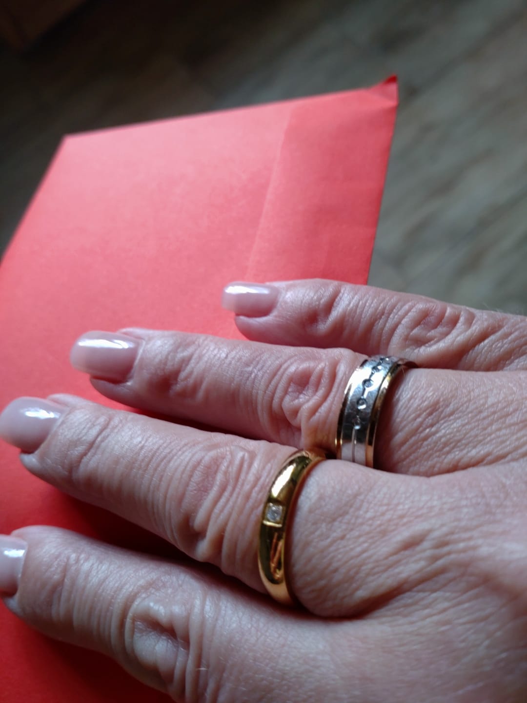 Customer photo review of Single Shine Ring | 18K vergoldet