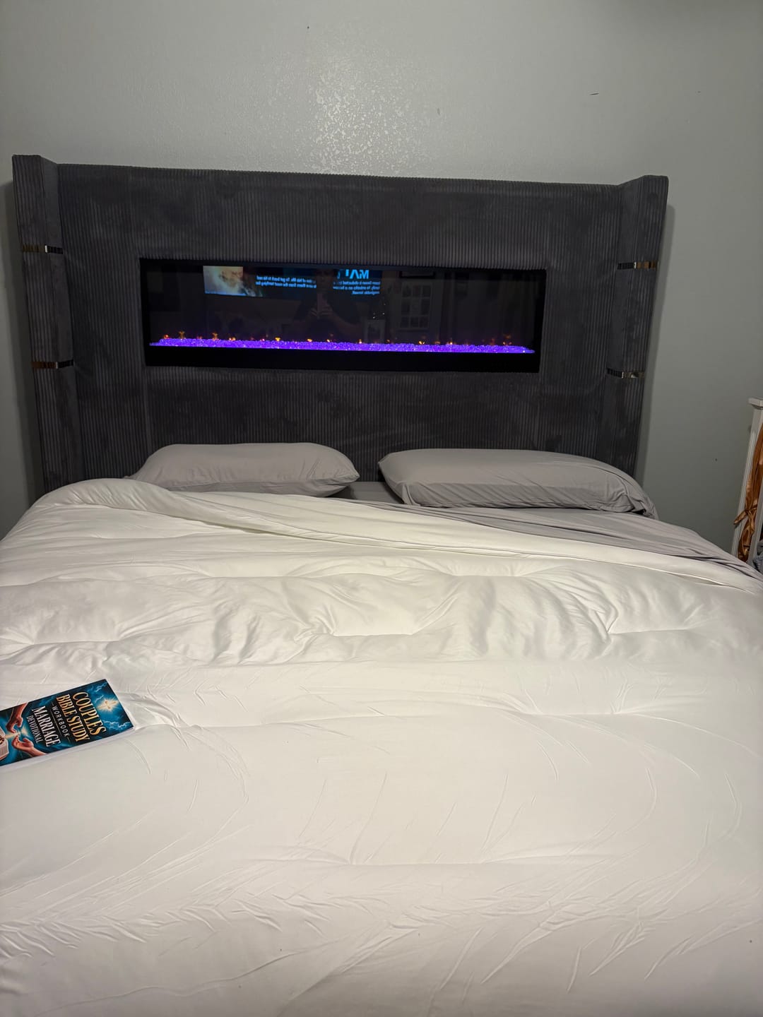 Customer photo review of MarshMellow Comforter