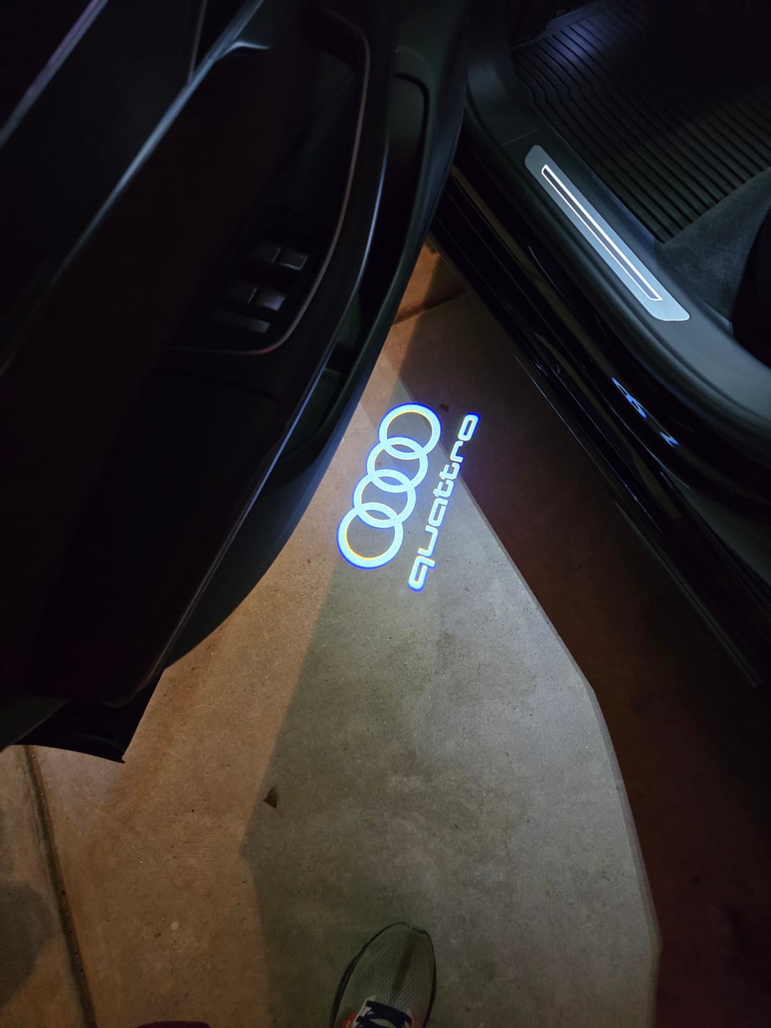 Customer photo review of AUDI DOOR LIGHTS