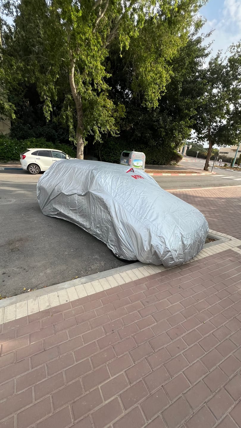 Customer photo review of כיסוי חיצוני האמר לרכב פרטי לכל עונות השנה H&R