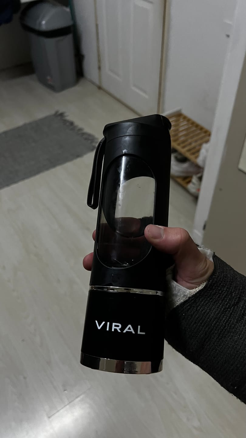 Customer photo review of VIRAL Portable Blender