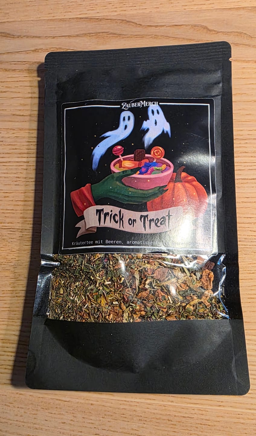 Customer photo review of Trick or Treat – Kräutertee mit Himbeere & Johannisbeere | Halloween Tee