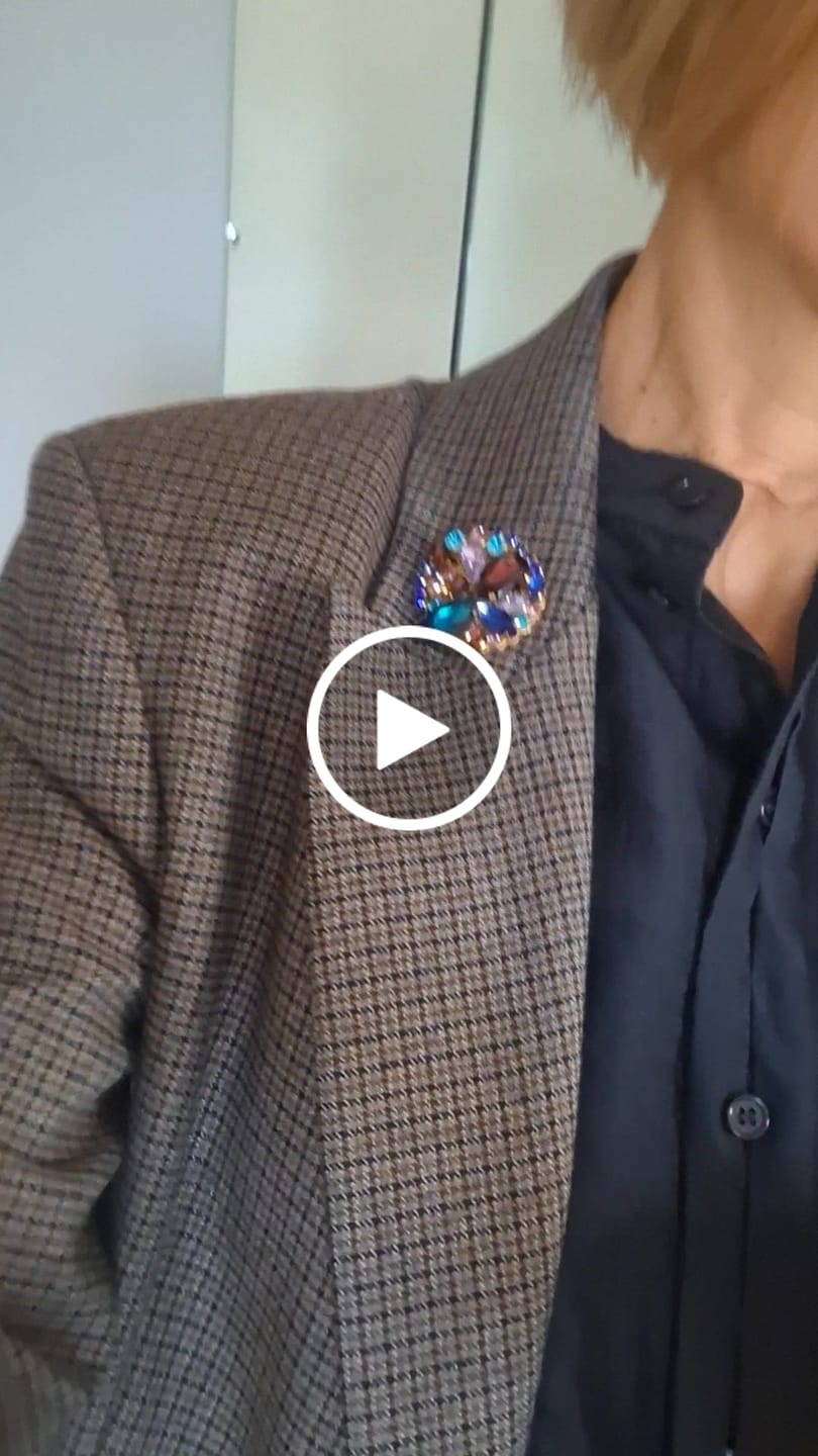Customer video review of Spilla Siki - Fiordaliso