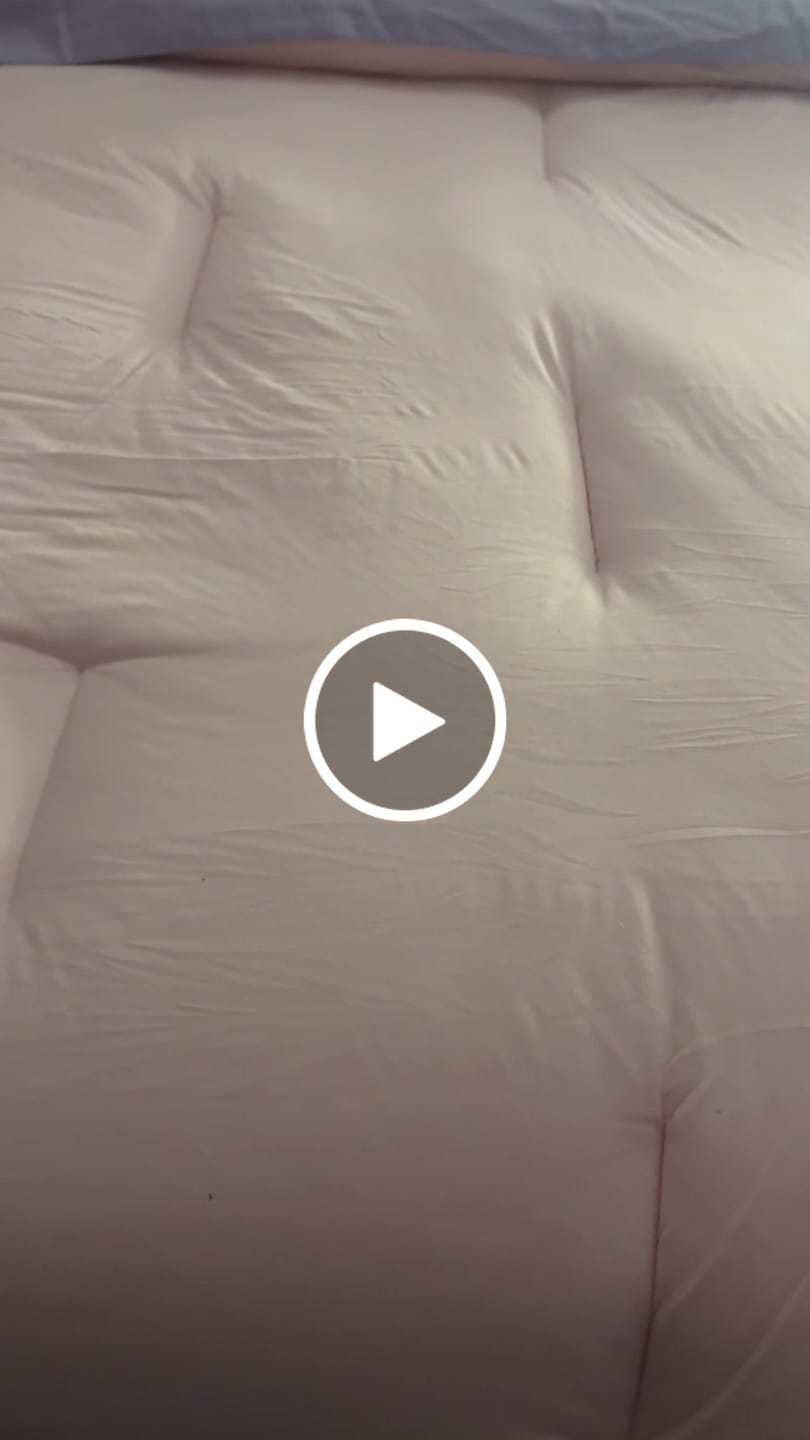Customer video review of Cloud Cooling Pillowcase