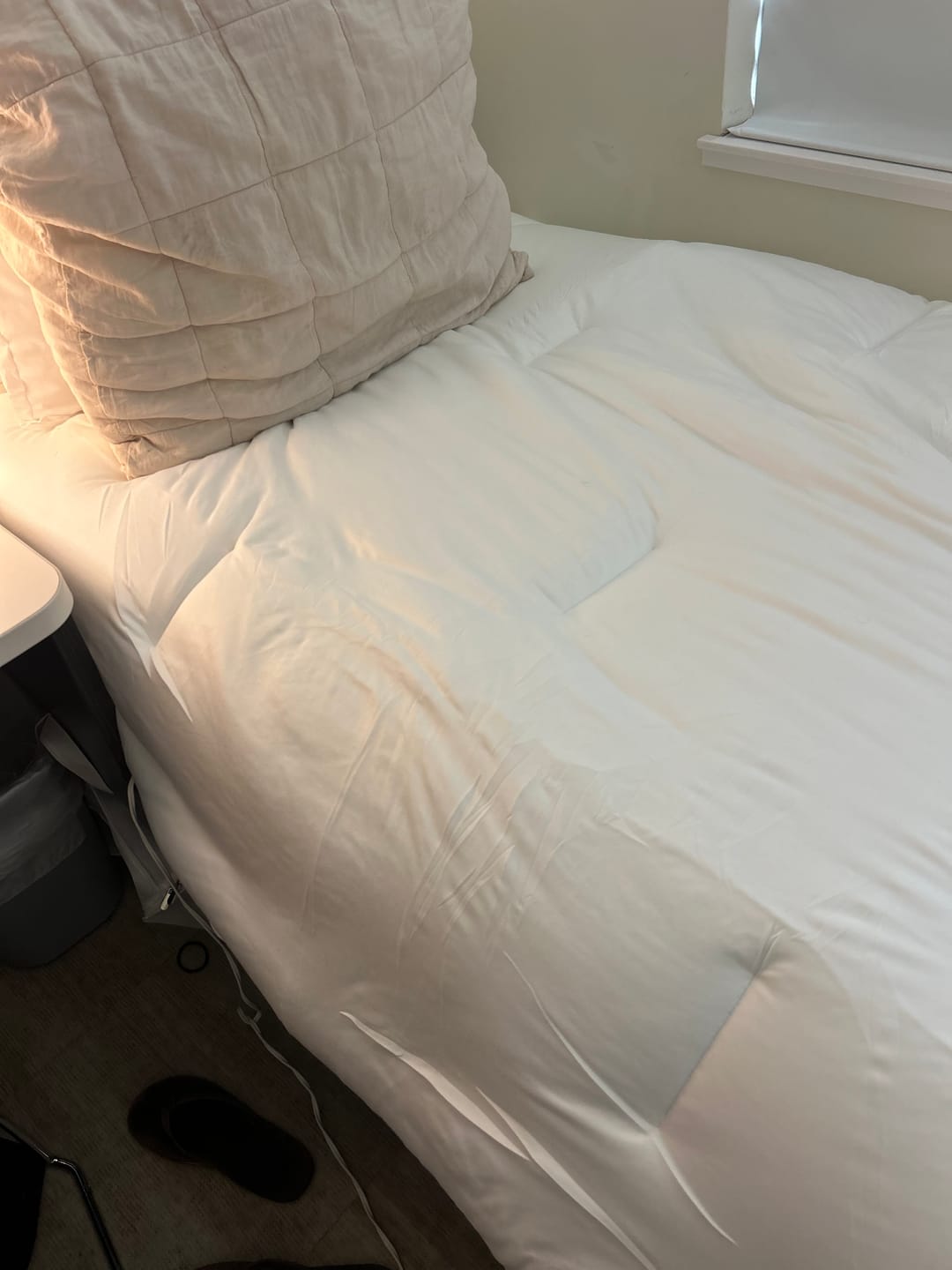 Customer photo review of MarshMellow Comforter