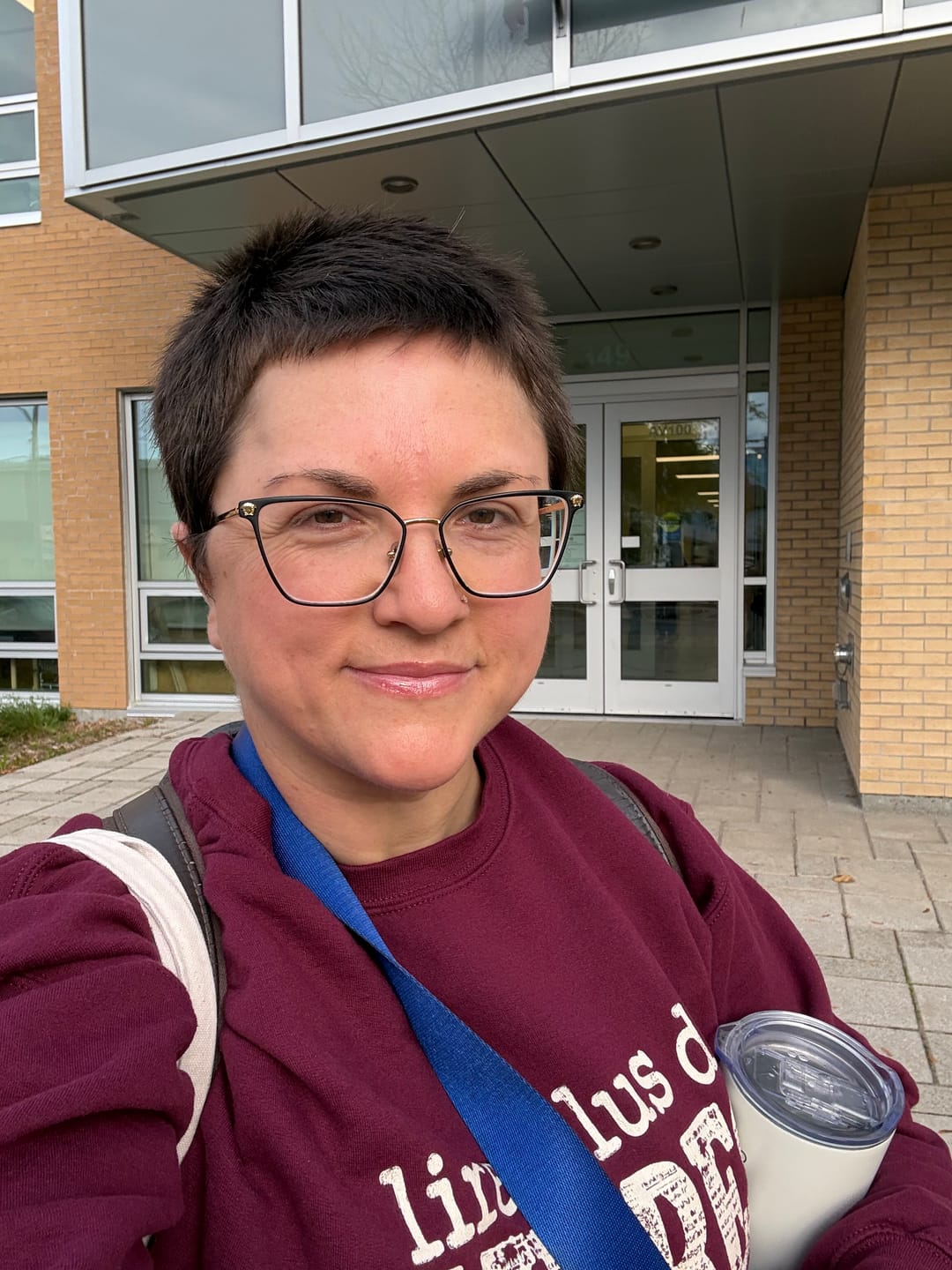 Customer photo review of Sweatshirt Plus De Livres