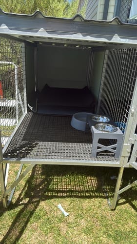 Customer photo review of "Aussie Dog Kennels" Raised Dog Kennel
