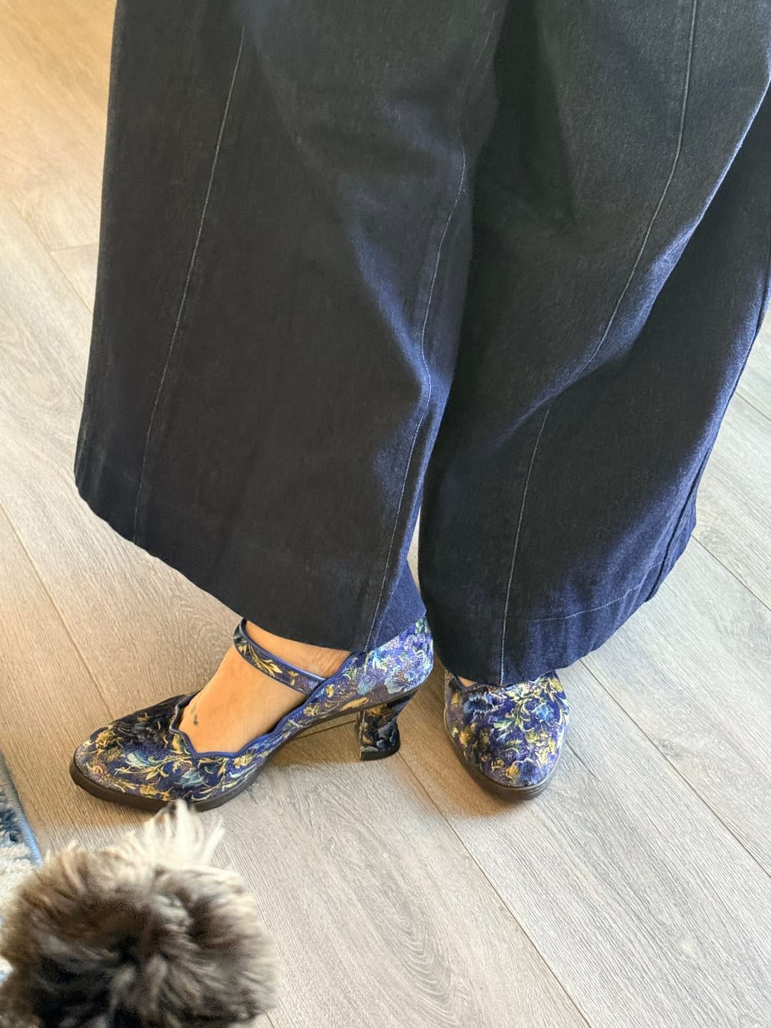 Customer photo review of Retro Handmade Embroidered Pumps