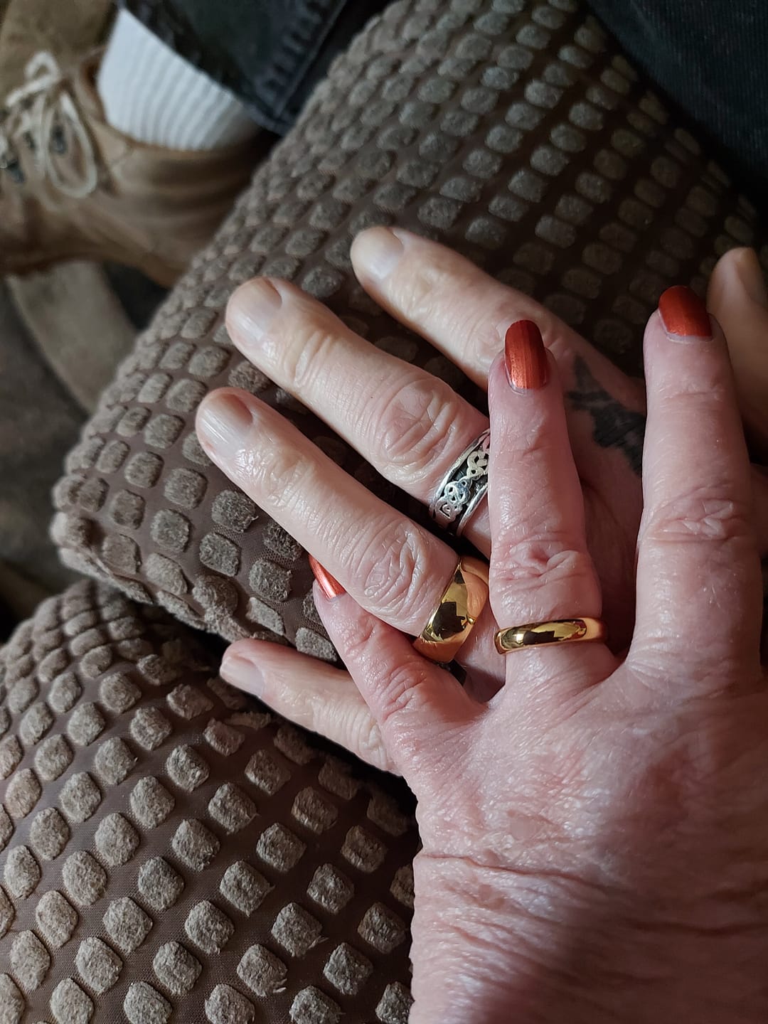 Customer photo review of Gold Wonder Ring Set