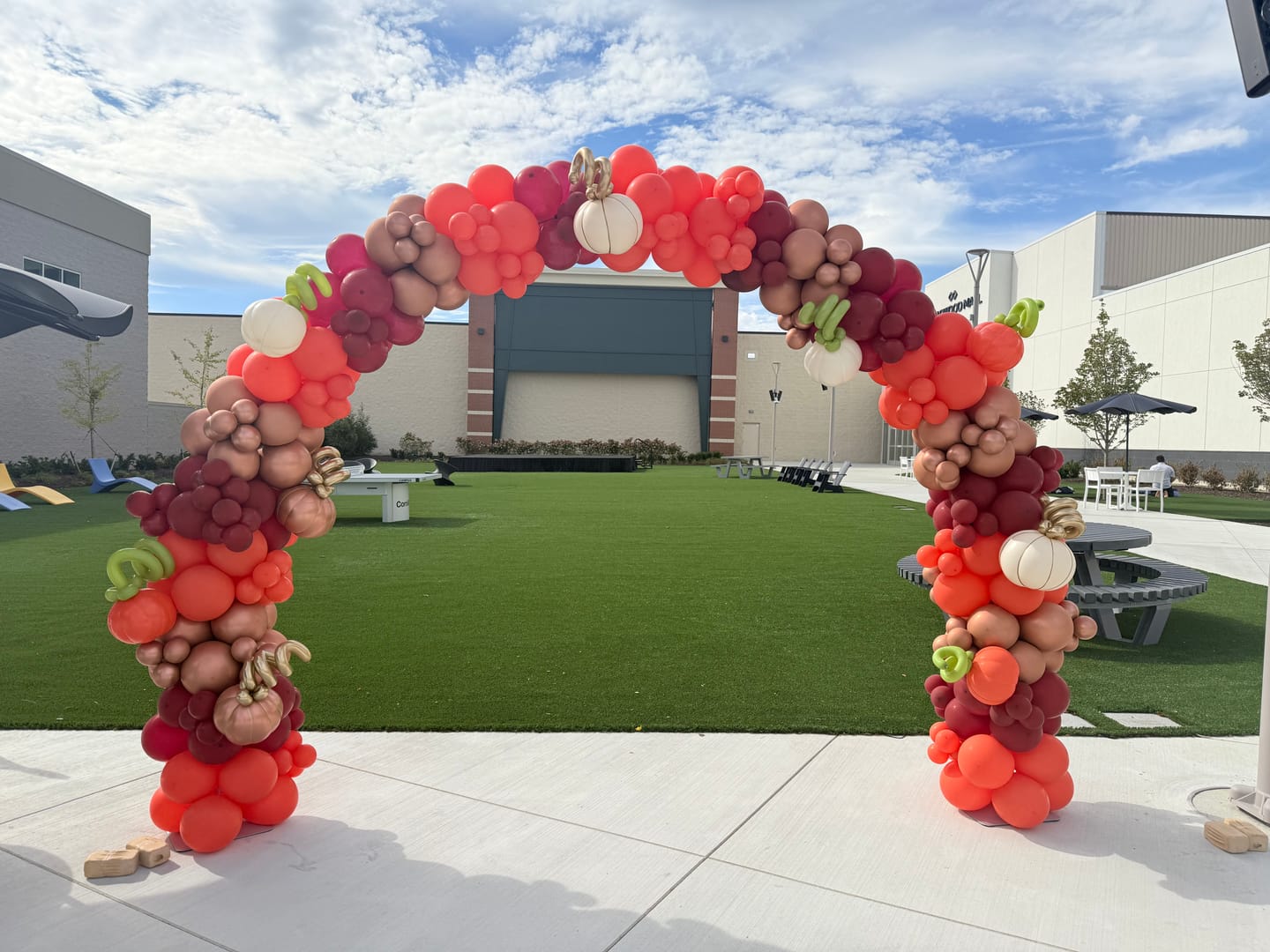 Customer photo review of 10x8ft Aluminum Alloy Tube Arch Balloon Flower Stand For Wedding Birthday Baby Shower
